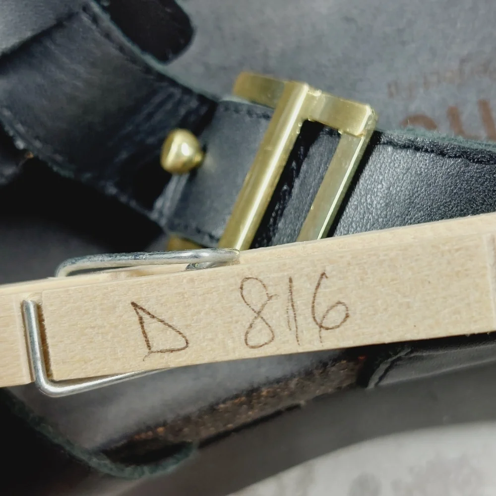 New Munro Flynn Black Leather Strappy Platform Wedge Sandal D816